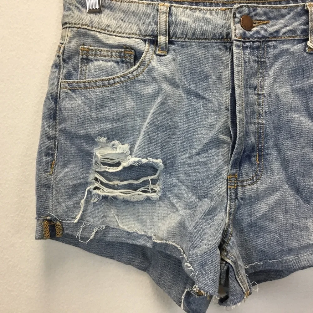 Hammer Jeans Los Angeles Distressed High Waisted Cut Off Jean Shorts - Picture 3 of 10